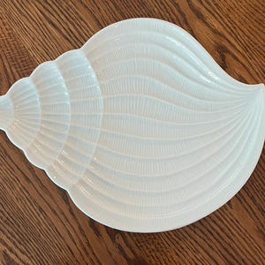 Large White Ceramic Seashell Ocean Themed Serving Platter 14" x 10.5"