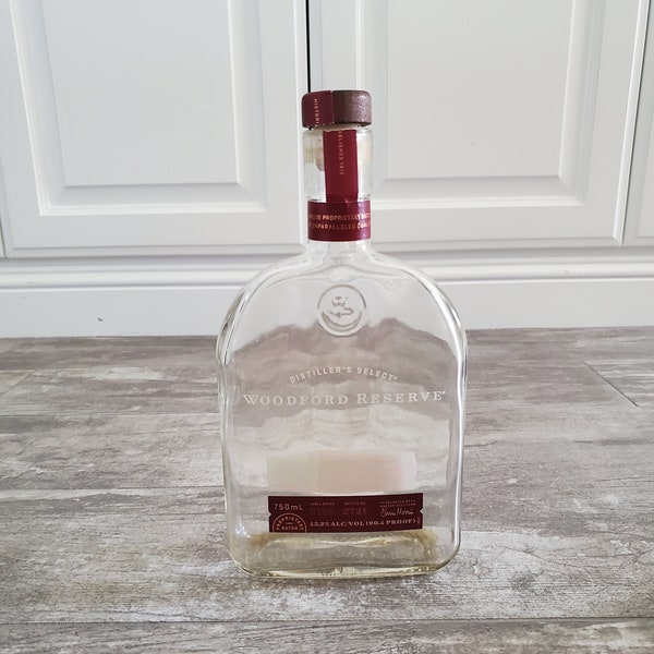Empty Woodford Reserve Whiskey Bottle / Recycled Glass Liquor Container / DIY Craft Project / Cut Glass / Decoupage / Craft Supply Decanter