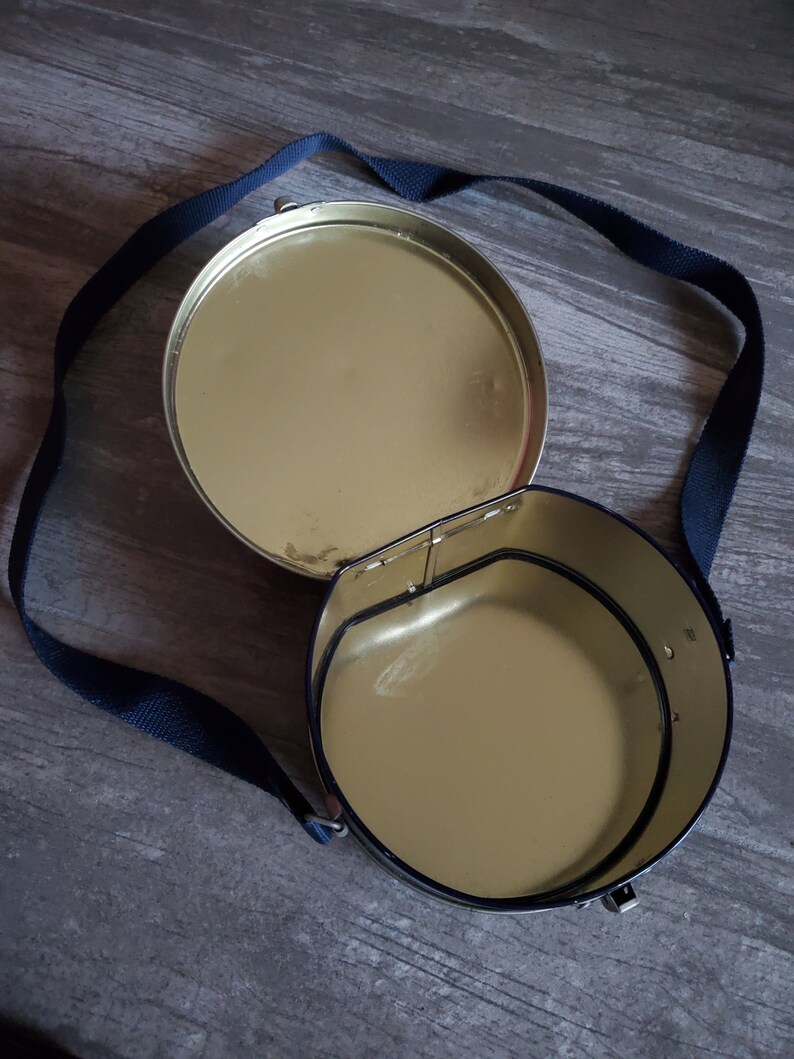 Vintage Hershey's Kisses Tin Purse A Kiss for You Etsy