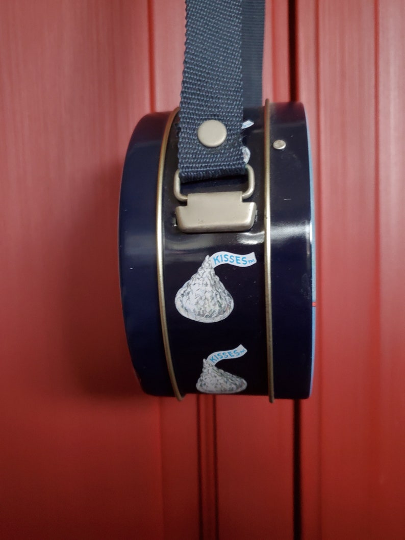 Vintage Hershey's Kisses Tin Purse A Kiss for You Etsy