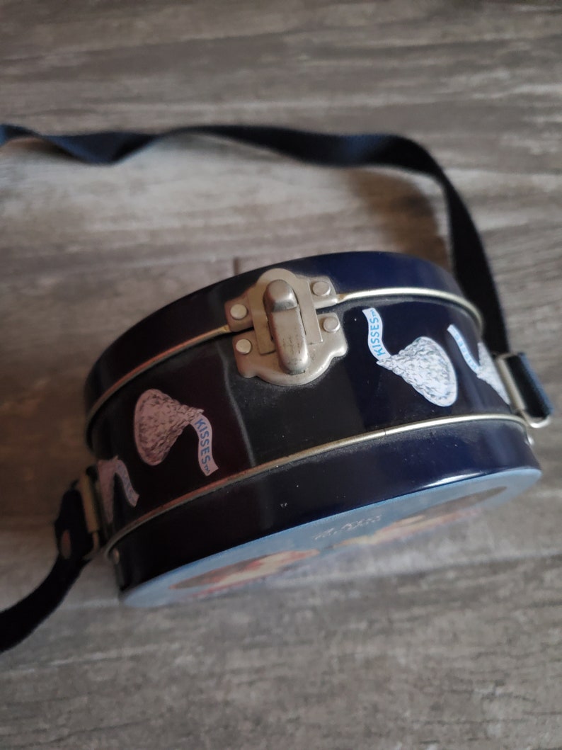 Vintage Hershey's Kisses Tin Purse A Kiss for You Etsy