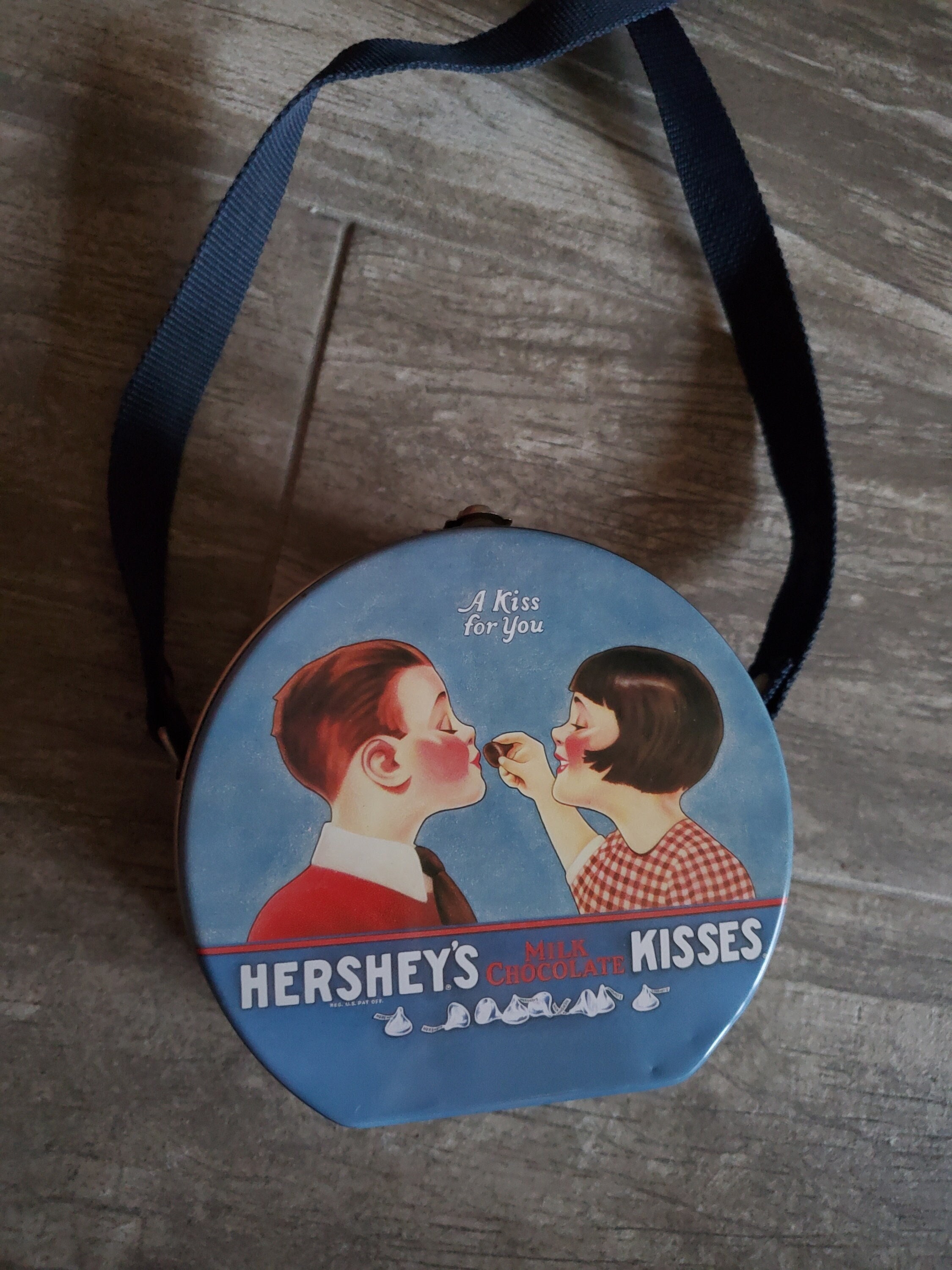 Vintage Hershey's Kisses Tin Purse A Kiss for You Etsy