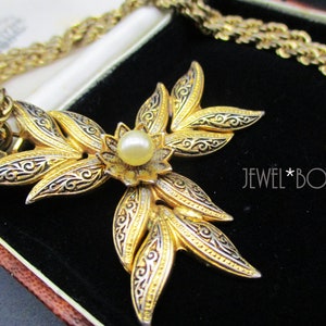 Vintage damastketting met emaille bladhanger: Spaanse opleving uit de jaren 60