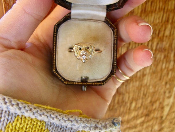 Antique Victorian Lion Ring - image 6
