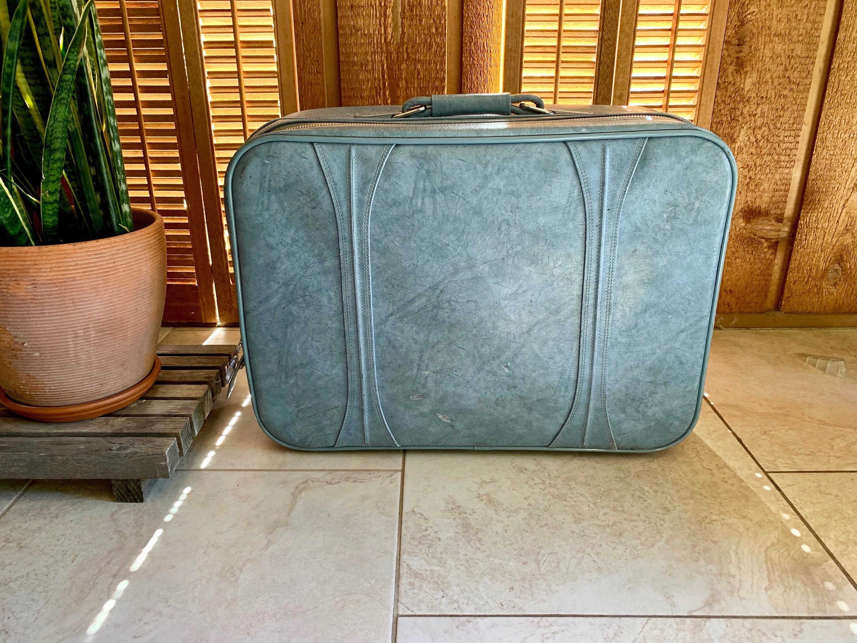 american tourister extra large suitcase