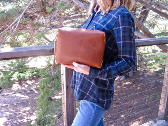 Vintage Handmade Leather Clutch - image 4