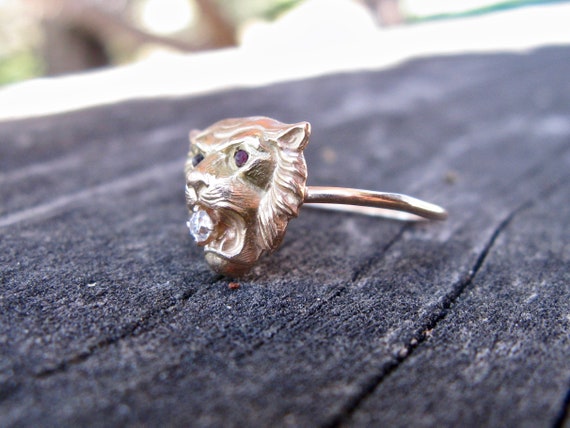 Antique Victorian Lion Ring - image 8