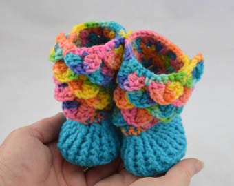 Crochet Crocodile Stitch Baby Booties - Warm, Soft, cozy, and Durable, 0-6 month size, perfect for baby showers, gifts for her, new moms