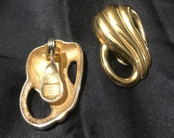 Retro Preowned Earrings Clip-On Gold Costume Women’s