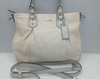 Authentic COACH Women's Leather White & Silver Shoulder Bag Leather WHT F20342