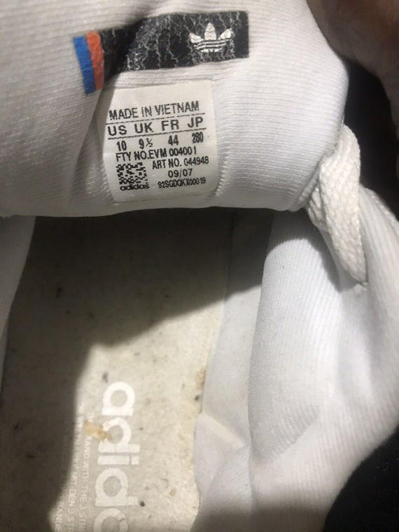RARE ADIDAS MEN display picture 2