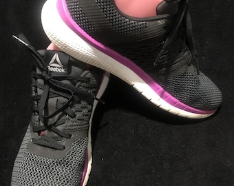 Reebok Athletic Sneakers Shoes 1Y3502 Black Fuscia Sz 8.5M