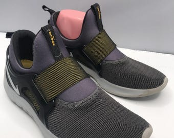 nike women's renew freedom