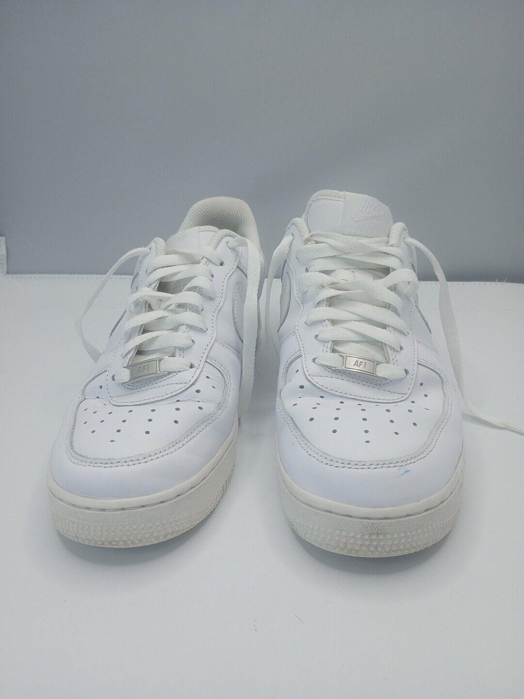 Nike Air Force 1 Triple White 