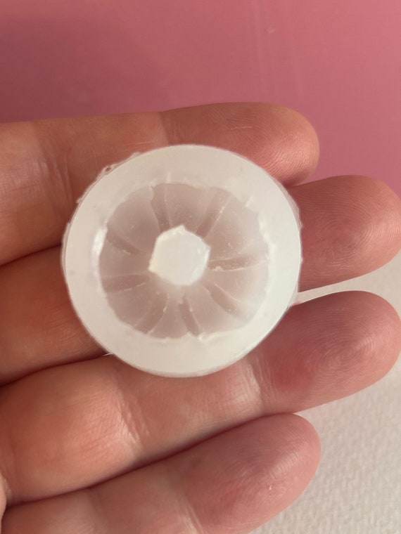 Miniature Bundt Cake Silicone Mold: Dollhouse Kitchen Craft