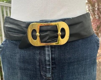 Vintage 80s Black Leather Belt