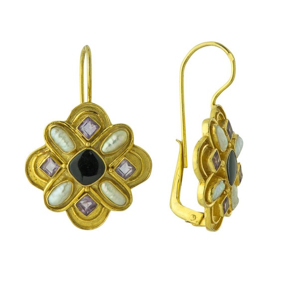 Duchess Of Burgundy Onyx, Pearl & Amethyst Earrings - Etsy 日本 