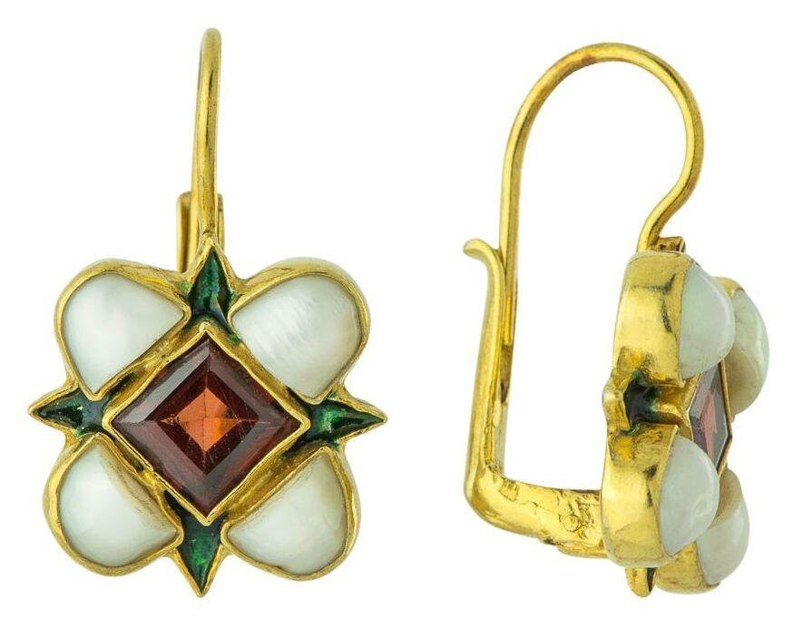 Ariel Garnet & Pearl Earrings