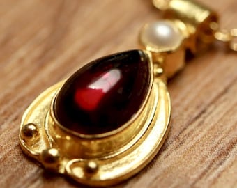 Garnet Lamplight Necklace