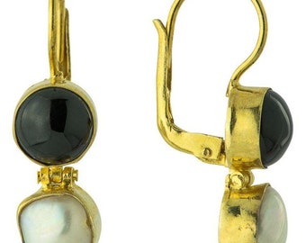 Lamermore Onyx & Pearl Earring