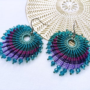 Tail, plum and violet peacock tail macramè earrings, macramè jewels, made in Italy jewels, dangle earrings, christmas woman gift, jewels image 1