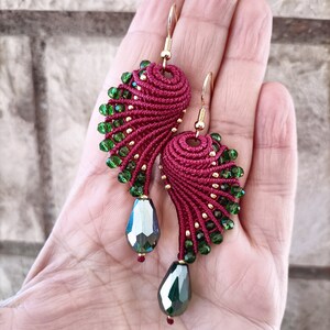 Wing-shaped macramé earrings in wine and dark green colours, macramé jewellery, pendant earrings, Italian jewellery, Christmas gift image 7