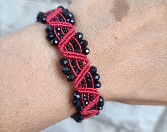 Red and black macrame bracelet, tennis bracelet, adjustable bracelet, macrame jewelry, Italian jewelry, Christmas gift, bracelet