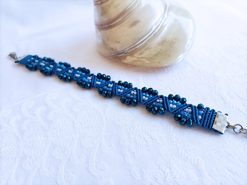 Blue macramé bracelet, bracelet for women, sea bracelet, beaded bracelet, macramé jewelry, Italian jewelry, Christmas gift, gift image 3