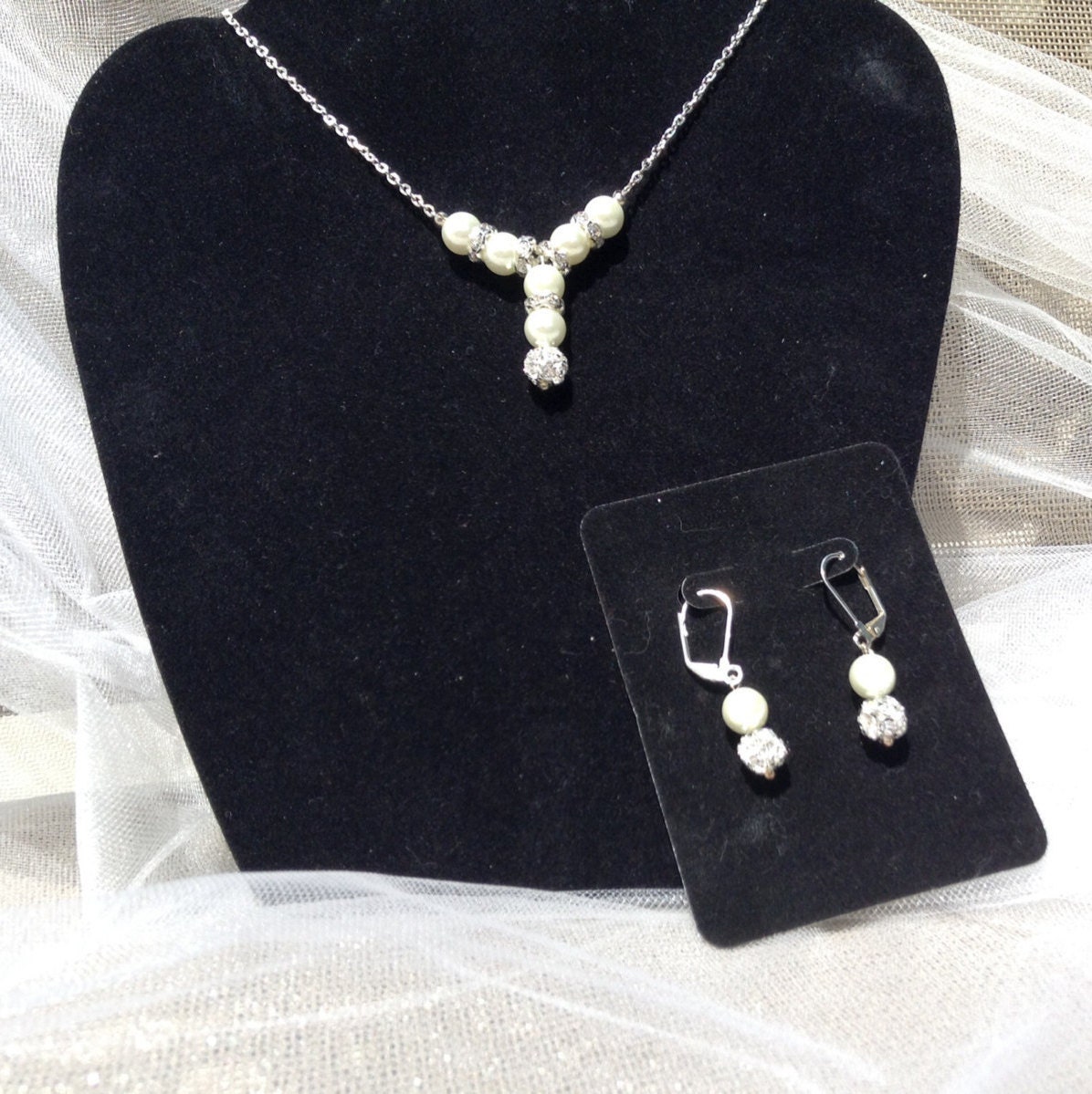 Single-strand Pearl and Crystal Necklace and Earring Set - Etsy