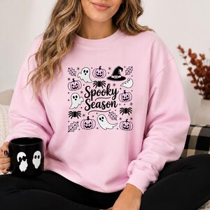 Bluza z nadrukiem „Spooky Season”, bluza z okrągłym dekoltem w kształcie dyni z duchem Halloween, sweter jesienny