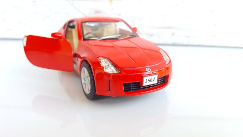 nissan 350z toy