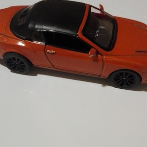 BENTLEY  CONTINENTAL GT, metal toy car model. Lovely collectible item!