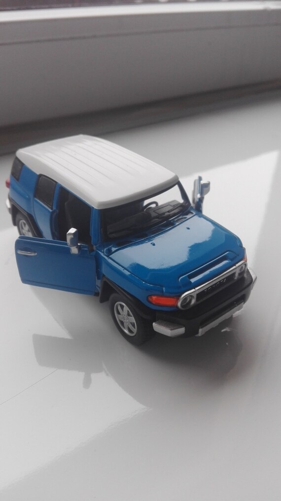 toyota fj cruiser toy car