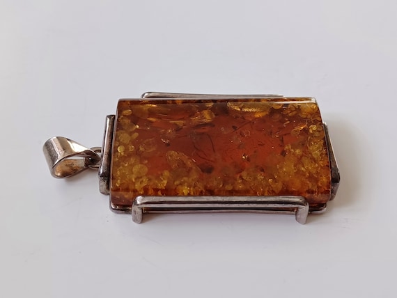 Fabulous Rectangular Amber Pendant - image 5