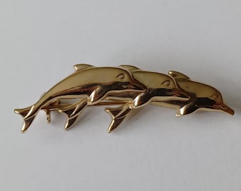 Beautiful 9ct Gold Diving Dolphins Brooch