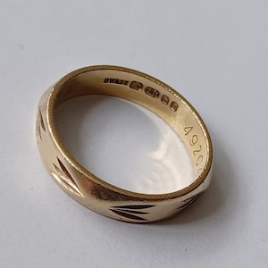 Vintage Solid 18ct Gold Wedding Ring