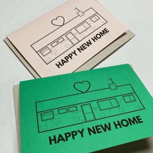 Happy New Home BUNGALOW casa nueva original ilustrada en blanco tarjeta de felicitación