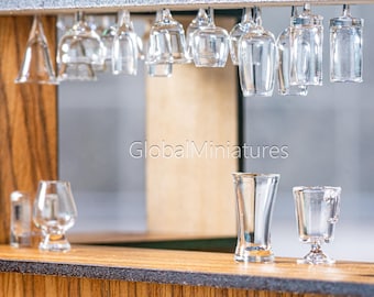 Miniature U-Shaped Wine Counter Bar, 1:12 Scale, Dollhouse Lounge Decor, Crystal-Clear Glassware Set