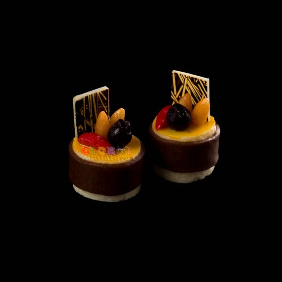 Maison de Poupées Miniature Boîte de 10 BLUEBERRY macarons 