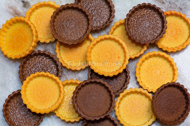 Miniature Tart Shells, Dollhouse Baking Supply, 1:6 Scale Fake Food ...