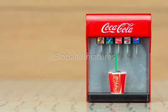 Dollhouse Miniatures Self-service Coca Cola Soft Drinks Dispenser With  Glass of Iced Cola Shop Canteen Beverage Decoration 