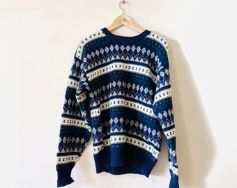 Vintage 70s wool sweater winter crew neck blue white striped mens 48 - Mint Moon Shoppe