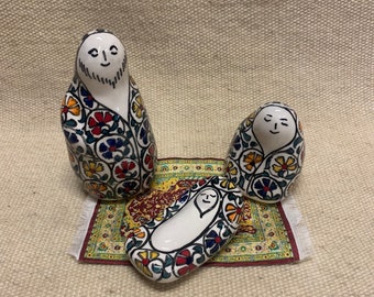 Hand made NATIVITY CREAMIC SET ( Manger Scene ) with Christmas colors