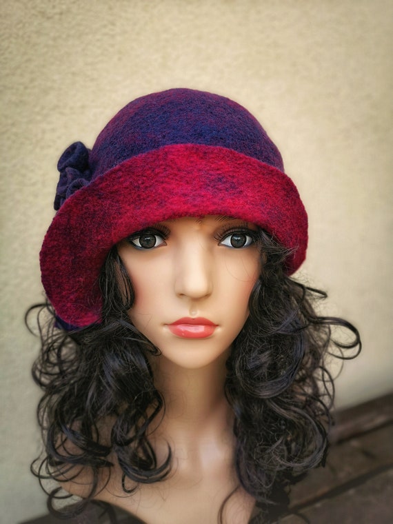 Woman Cloche Hat, 1920s Hat, Gatsby Style Hats, Red Wine and Navy Ladies Felted Hat, Wet Felted Merino Wool Hat
