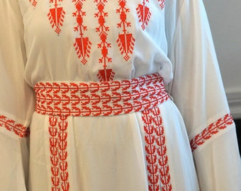 Palestinian Lightweight White Long Sleeves Thobe Dress with Machine Embroidery and Stretchy Polyester Underlayer