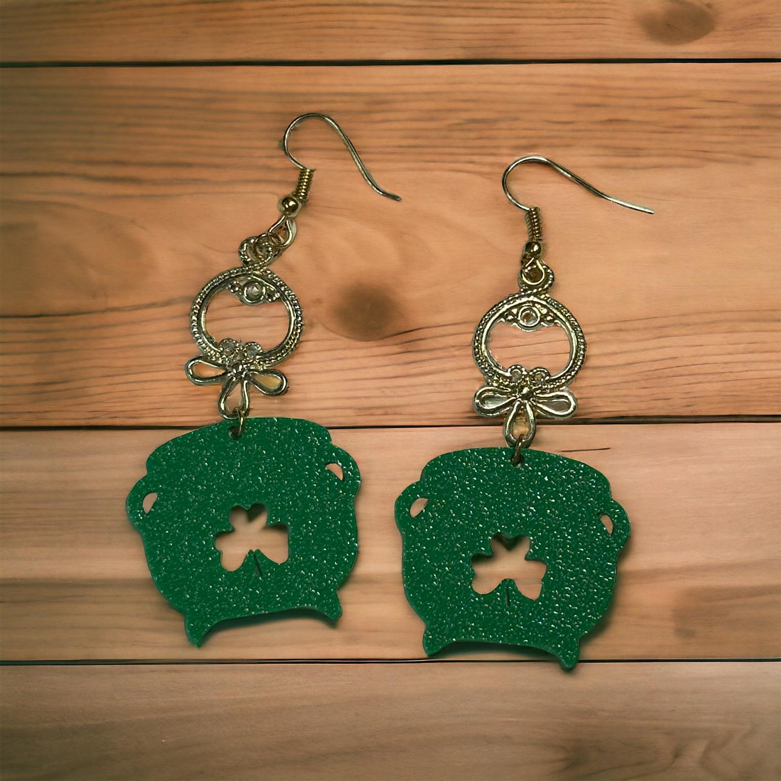 St. Patrick’s Day Kleeblatt-Perlen Halskette & Shutter Brille Set – Grünes Partyzubehör Für Irish Day Feiern St. Patrick’s Day Kleeblatt-Perlen Halskette & Shutter Brille Set – Grünes Partyzubehör Für Irish Day Feiern