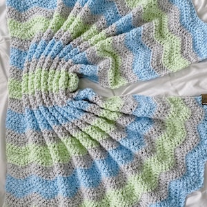 Crochet baby blanket - Blue and green crochet baby blanket, crochet baby blanket, ripple blanket, baby afghan, baby shower gift, newborn