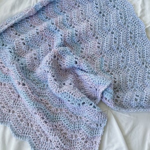 Pastel Lacy Ripple Crochet Baby Blanket: Acrylic Baby Afghan