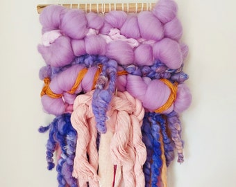 Boho Lilac Woven Wall Hanging, 8inches, Tapijt, Modern Weven, Moderne Fiber Art, Home Decor, Wol Zwerven, Handspun Garen, Nursery Decor