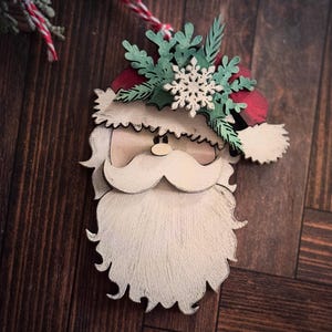 Download digitale SVG dell'ornamento natalizio di Babbo Natale per Glowforge o Laser Non è un articolo fisico Leggi la descrizione dell'articolo